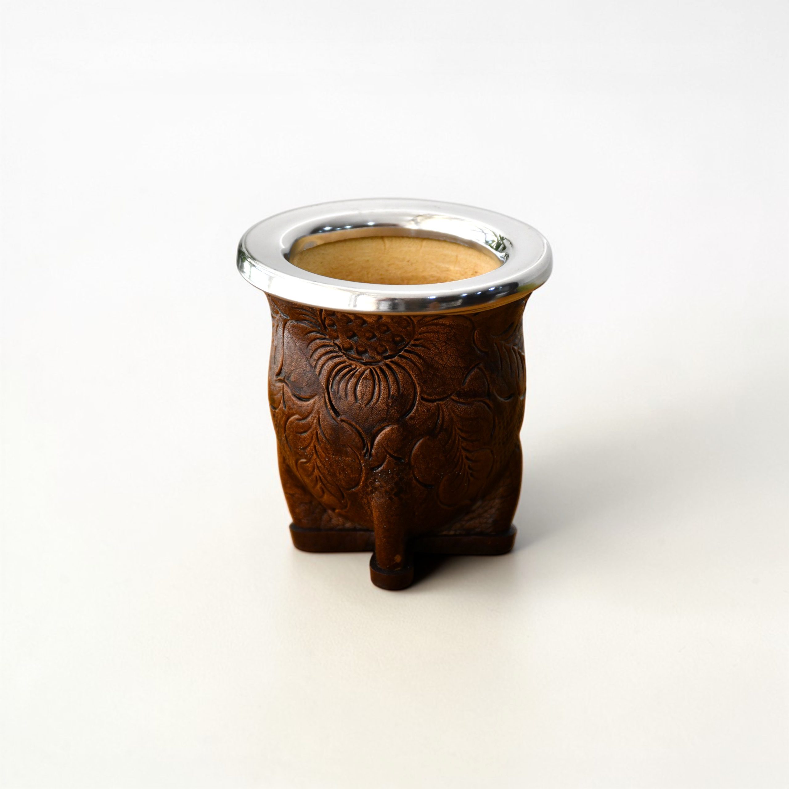 Mate Camionero de Calabaza con Cuero Labrado Pintado - Imagen 3