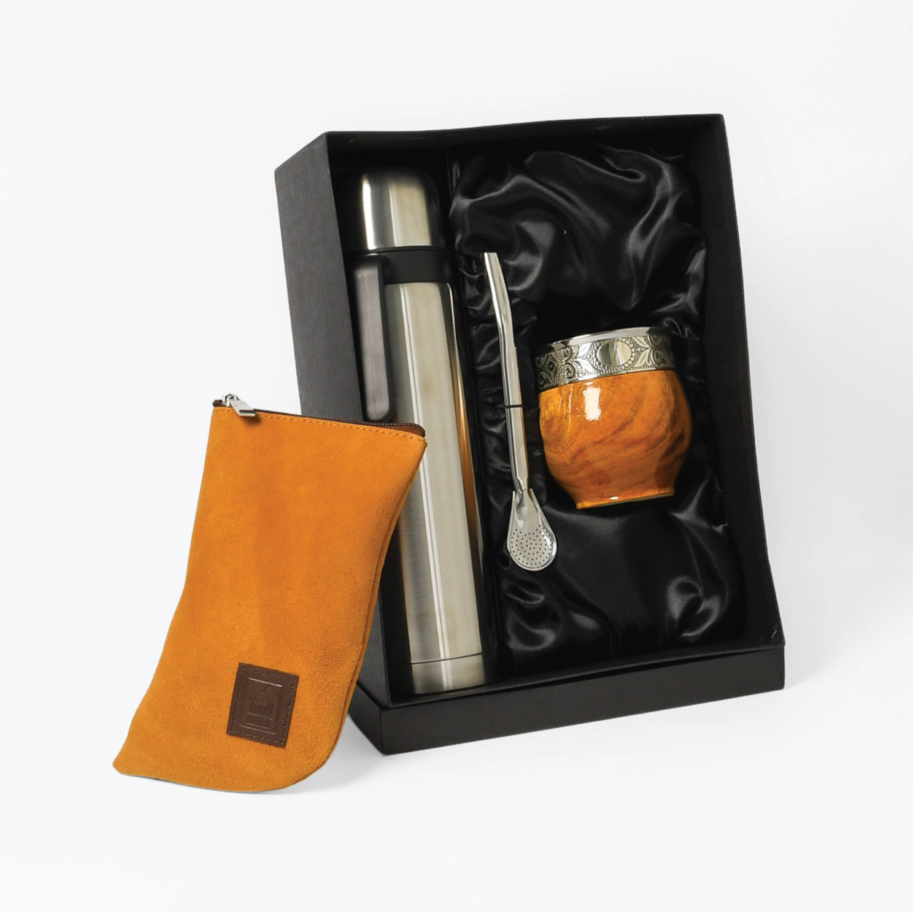 COMBO IMPERIAL COMPLETO 5: Mate Imperial de algarrobo + Bombilla + Termo + Yerbera + Grabado gratis - Imagen 4